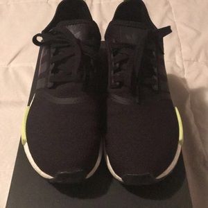 {NEW} Adidas NMD